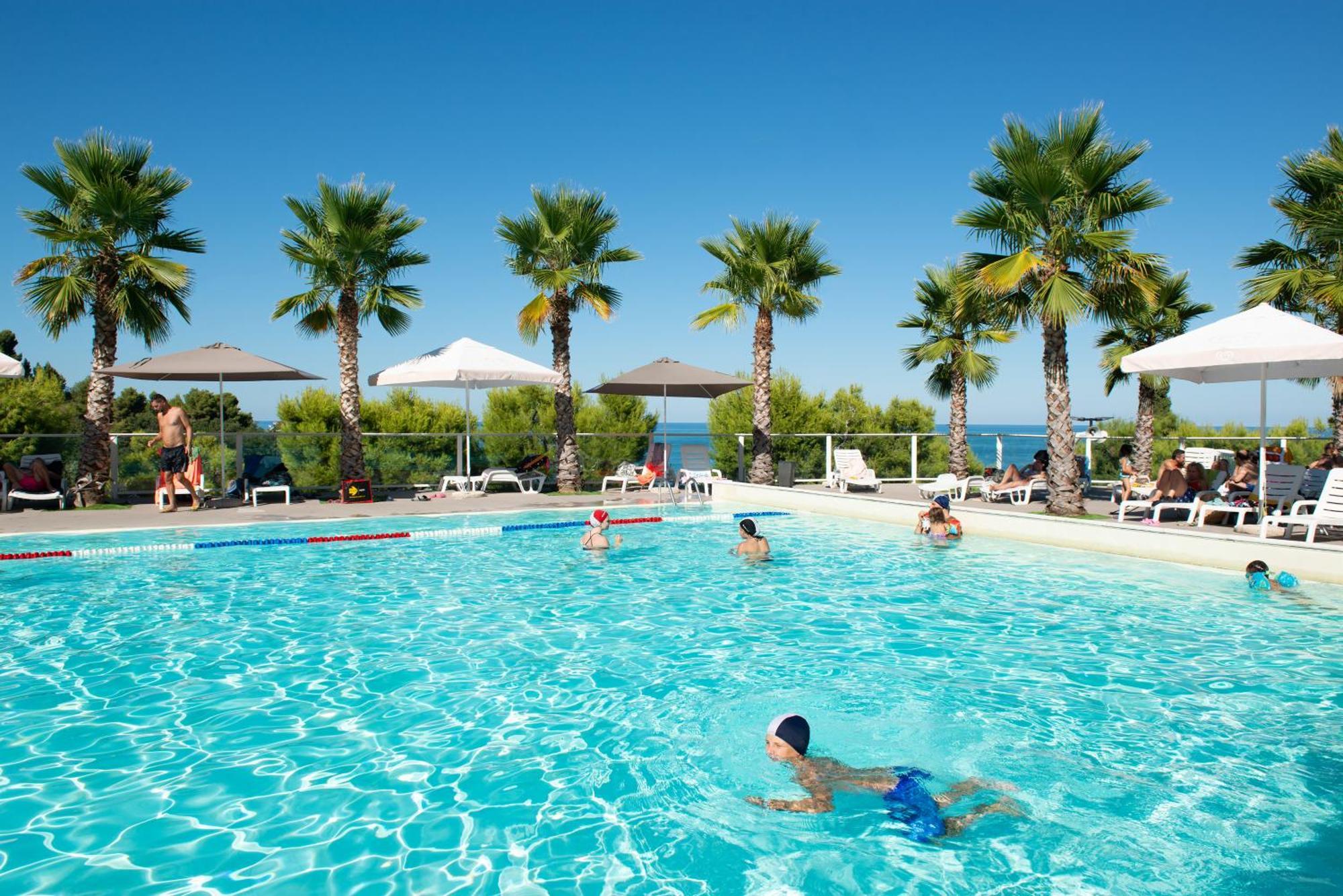 Centro Vacanze Mirage Torre di Palme Luaran gambar